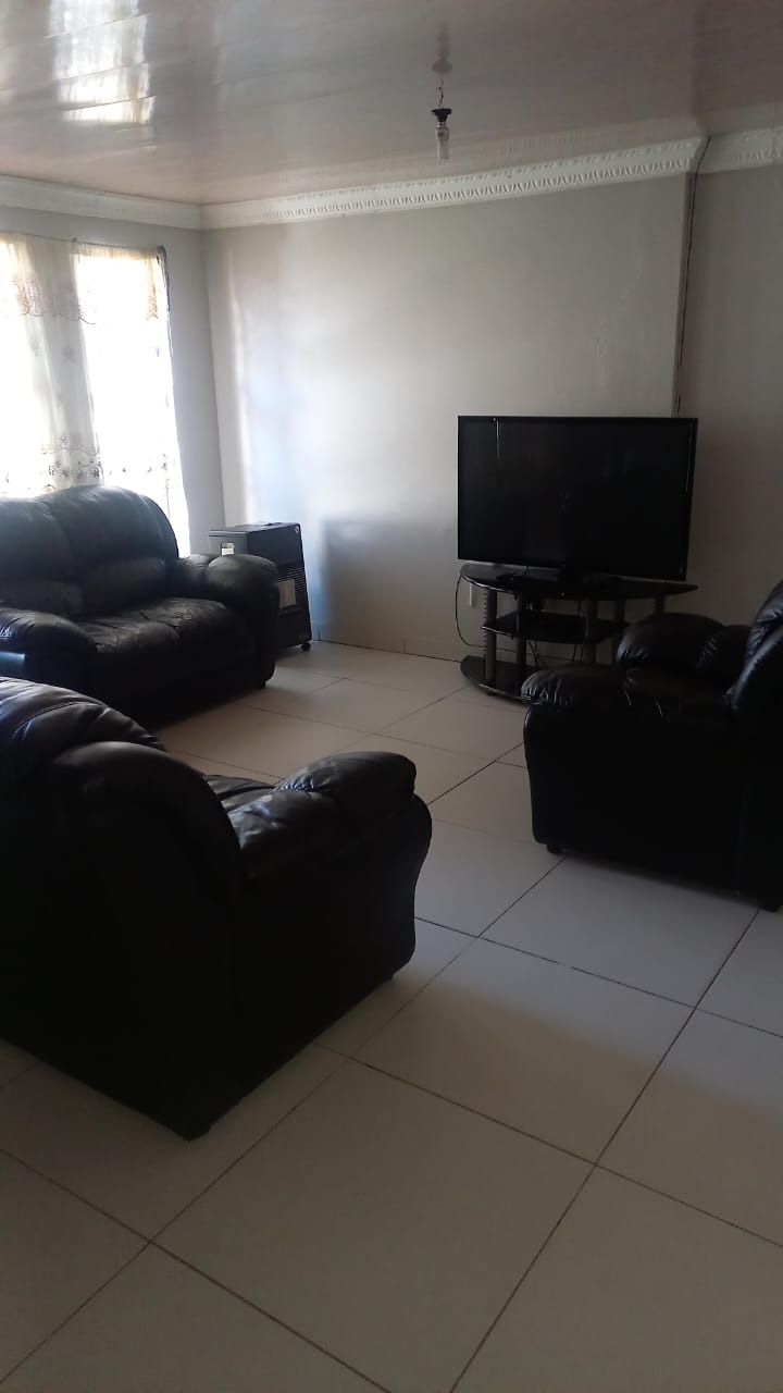 To Let 3 Bedroom Property for Rent in Blomanda Free State